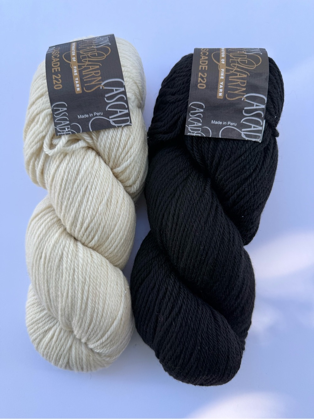 Cascade 220 Yarn Duo Pack - Black & Cream 100% Wool